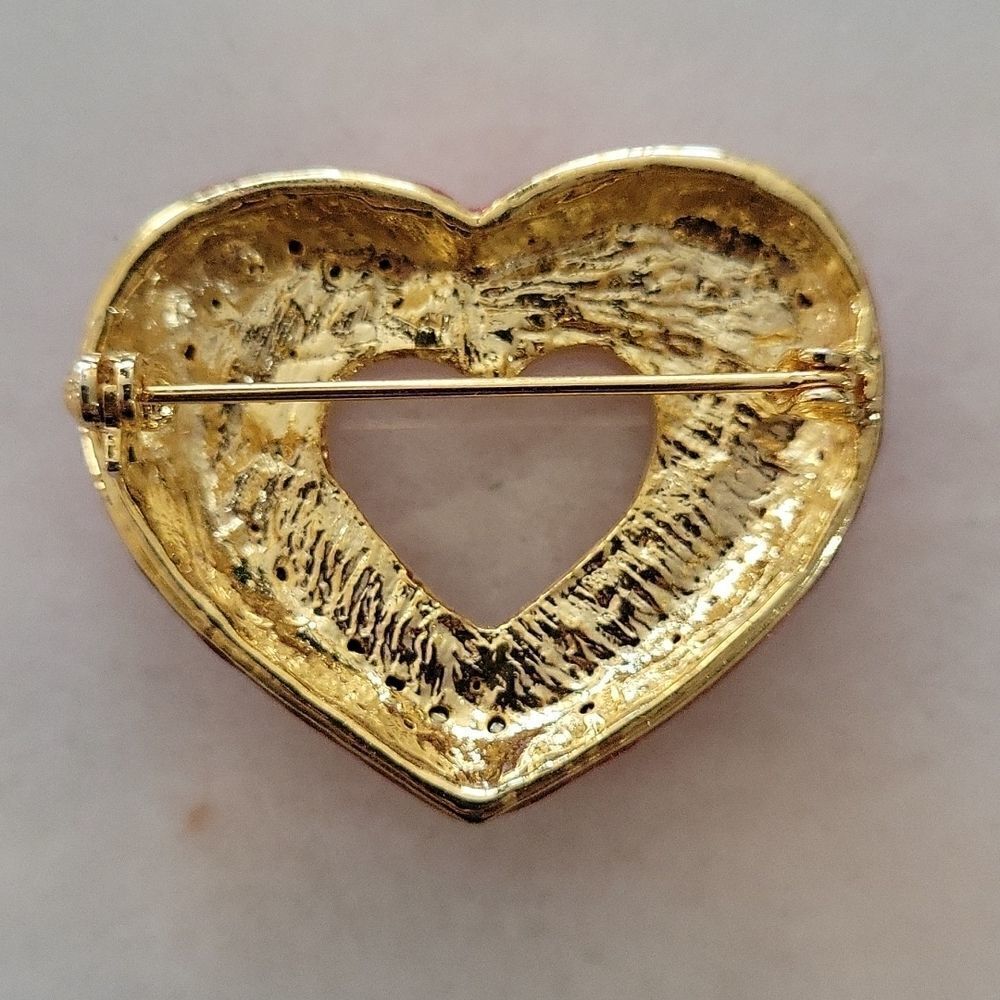Heart Pin - Picture 4 of 4